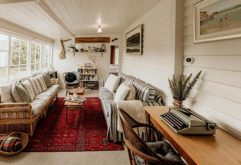 كابينة, Stanley Hotel & Apartments