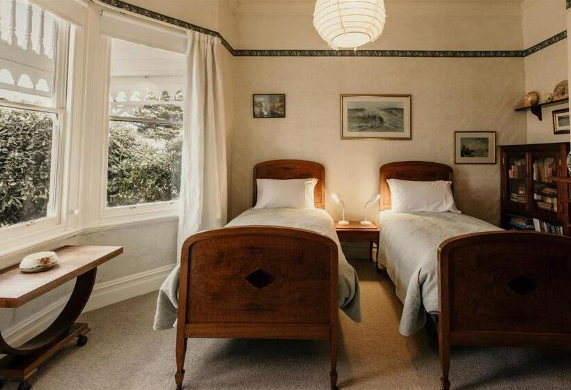 كابينة, Stanley Hotel & Apartments