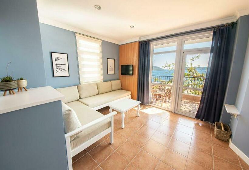 Appartamento Superiore 1 Camera da Letto Vista Mare, Lantana Aparts