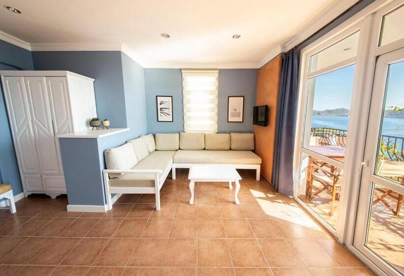 Appartamento Superiore 1 Camera da Letto Vista Mare, Lantana Aparts