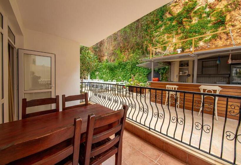 Appartamento Economy 1 Camera da Letto, Lantana Aparts