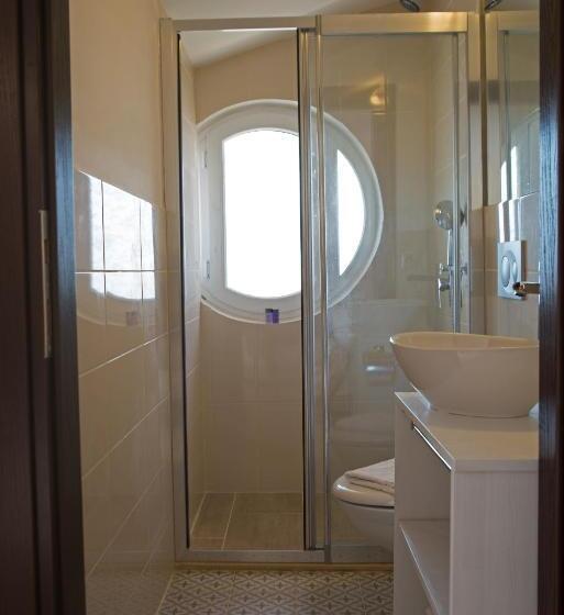 Camera Standard, Lantana Aparts