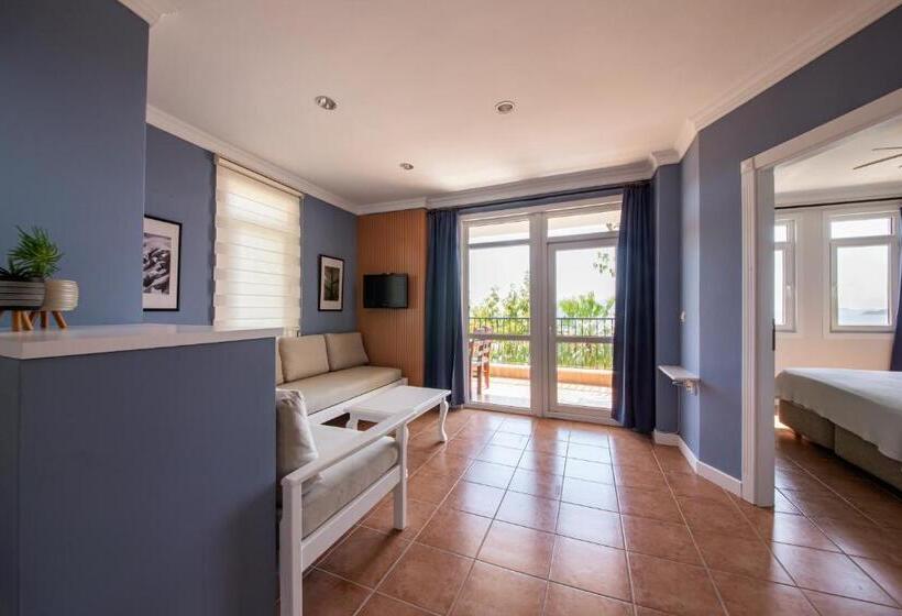 Appartamento Superiore 1 Camera da Letto Vista Mare, Lantana Aparts