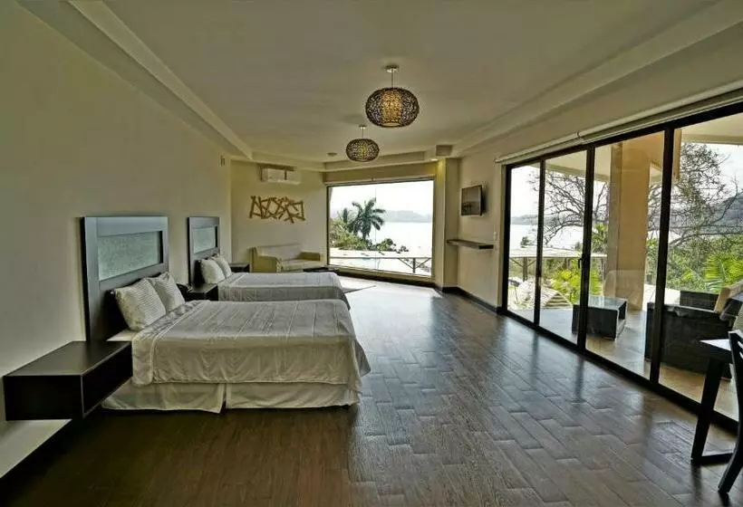 デラックスルーム, Nammbu Beach Front Bungalows