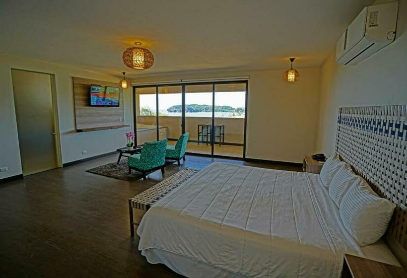 Люкс, Nammbu Beach Front Bungalows