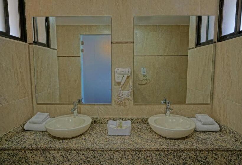 Люкс, Nammbu Beach Front Bungalows