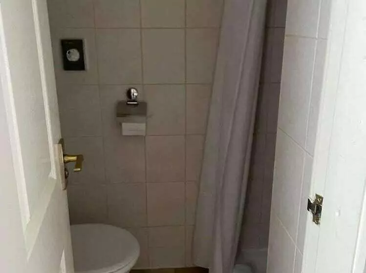 Cameră Standard, Babbacombe Palms