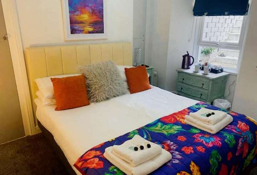 Quarto Estandar, Babbacombe Palms