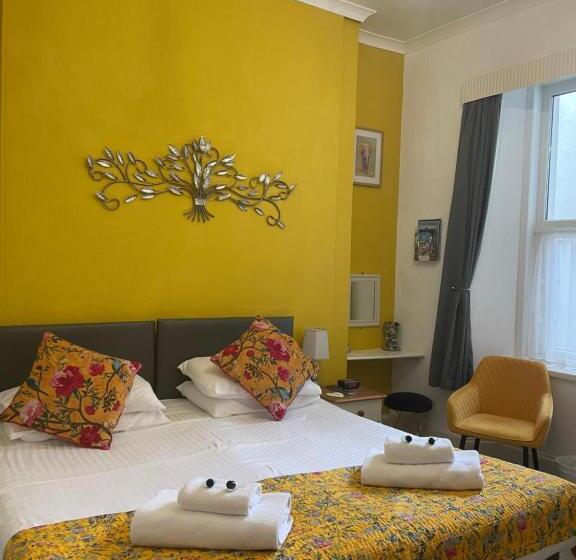 Quarto Estandar, Babbacombe Palms