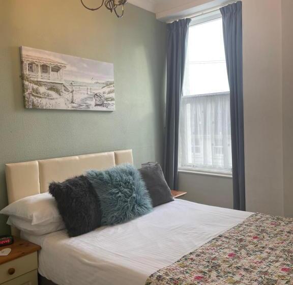 Quarto Estandar, Babbacombe Palms