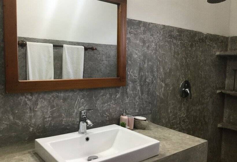 Habitación Deluxe, Hanthana House