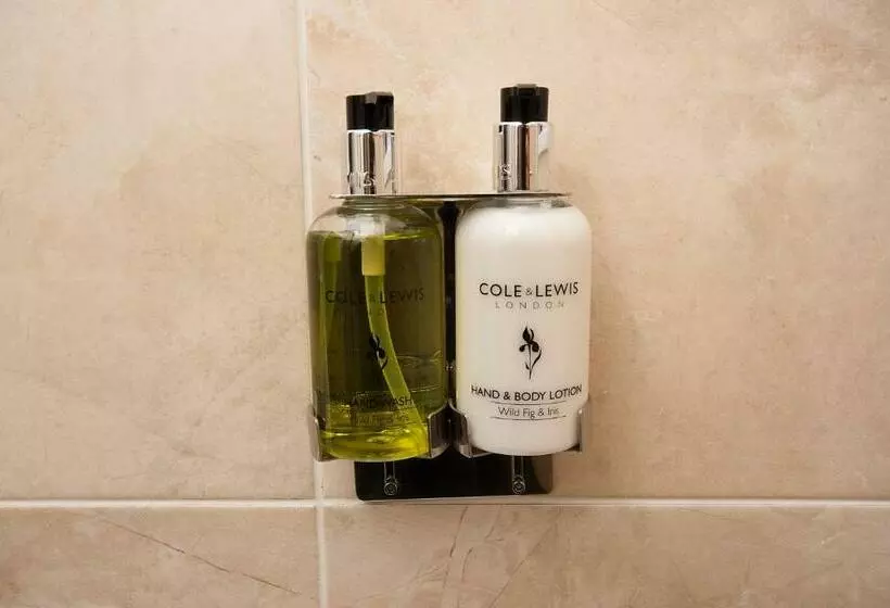 キングサイズベッドのスタンダードルーム, The Collingdale Guest House