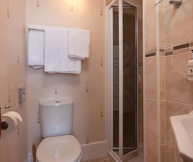 اتاق استاندارد با چشمانداز دریا, The Collingdale Guest House