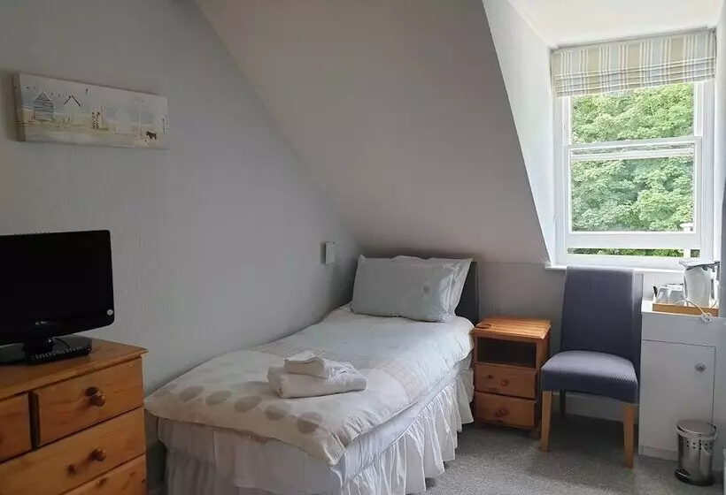 ファミリールーム, The Collingdale Guest House