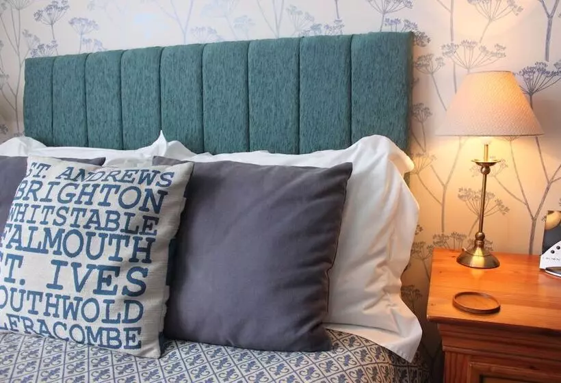 ファミリールーム, The Collingdale Guest House