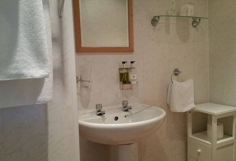 اتاق استاندارد با چشمانداز, The Collingdale Guest House