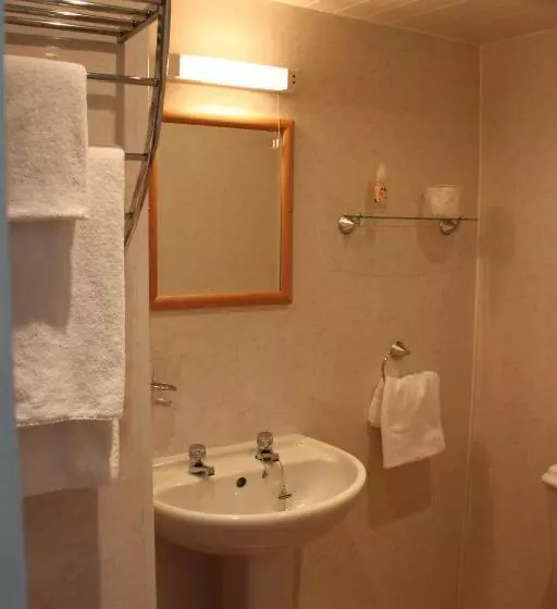 ファミリールーム, The Collingdale Guest House