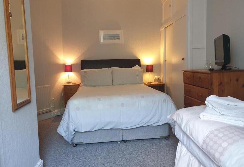 اتاق استاندارد با چشمانداز, The Collingdale Guest House