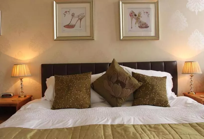 キングサイズベッドのスーペリアルーム, The Collingdale Guest House