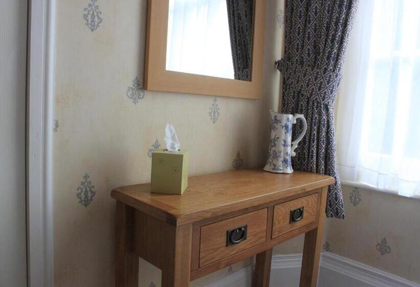 اتاق استاندارد با تخت بزرگ, The Collingdale Guest House