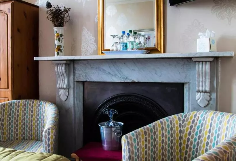 キングサイズベッドのスーペリアルーム, The Collingdale Guest House