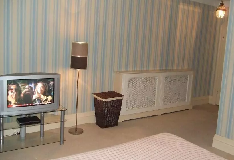 スタンダードルーム, Roseview B & B
