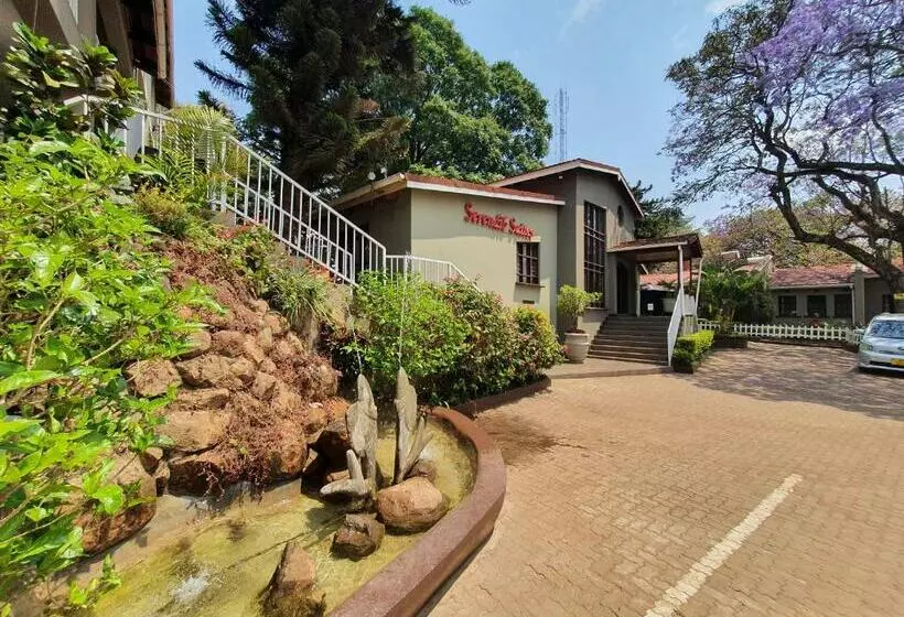 سوییت, Serendib Suites And Conference Center