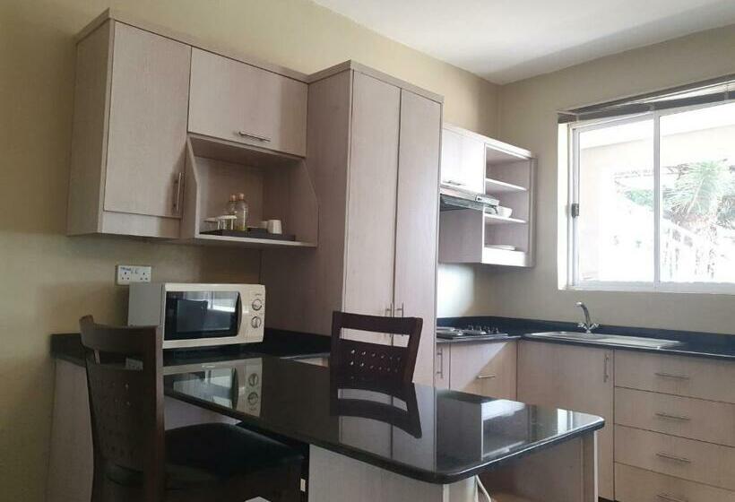 Lakosztály, Serendib Suites And Conference Center