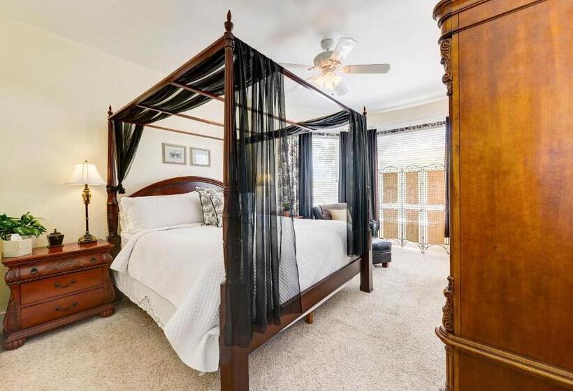 스위트 킹사이즈 침대, The St. Mary S Inn, Bed And Breakfast