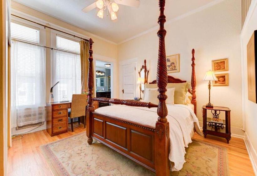 스탠다드 자쿠지 룸, The St. Mary S Inn, Bed And Breakfast