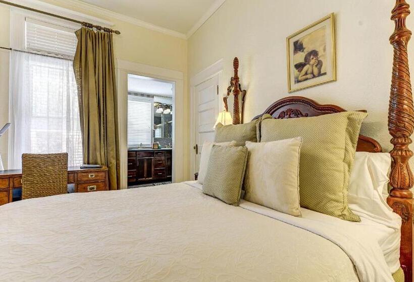 스탠다드 자쿠지 룸, The St. Mary S Inn, Bed And Breakfast