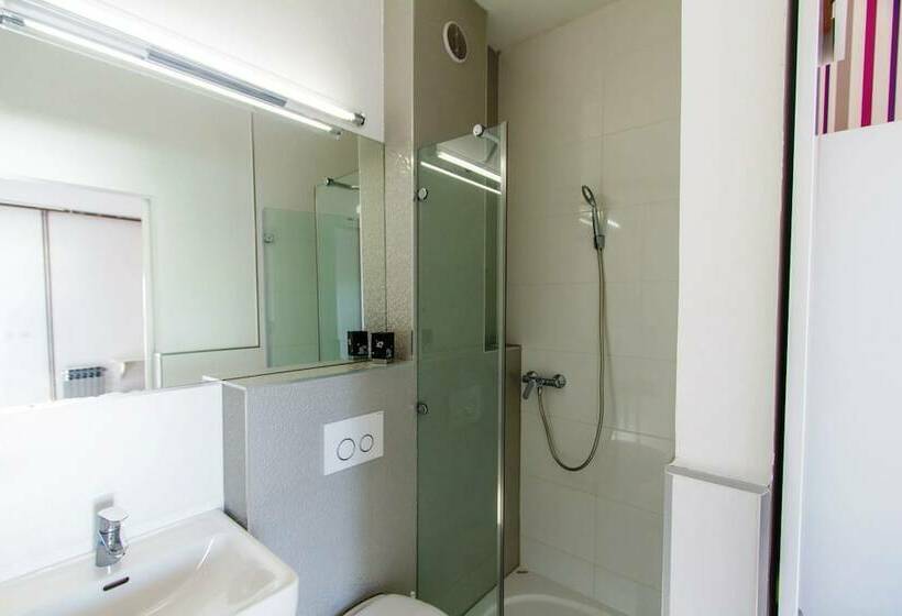 海の見えるスタンダードスタジオ, Villa Tamaris