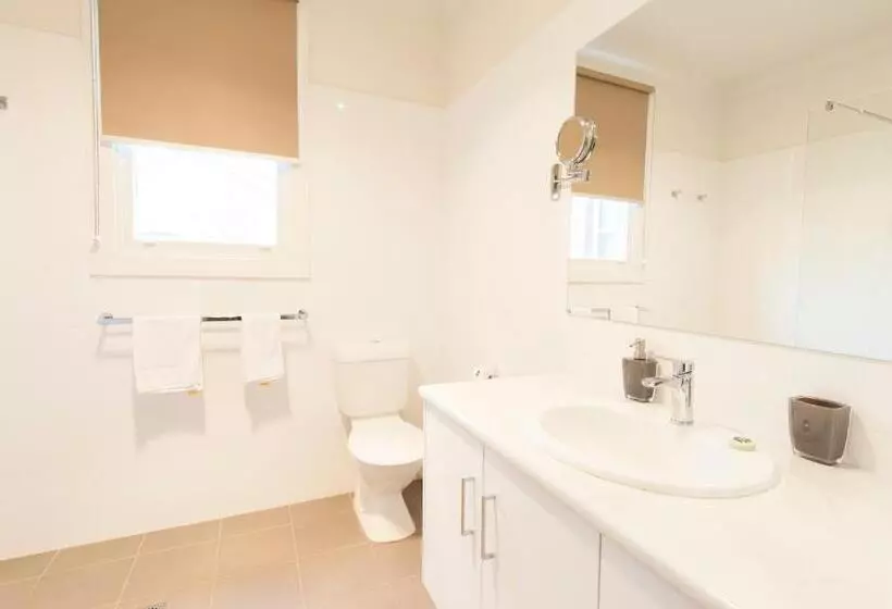 ２ベッドルームアパートメント, Wagga Rsl Club Motel