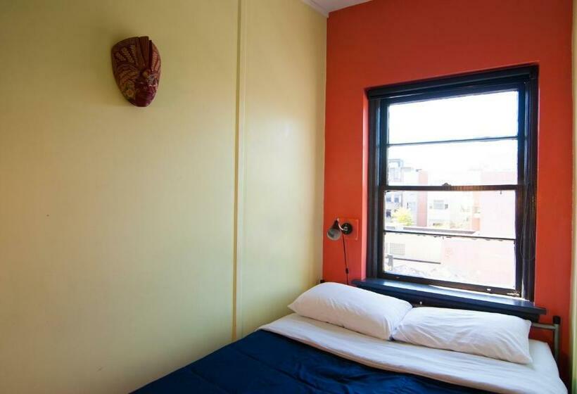 Номер Стандарт Совместная Ванная, Ocean Island Inn | Backpackers | Suites