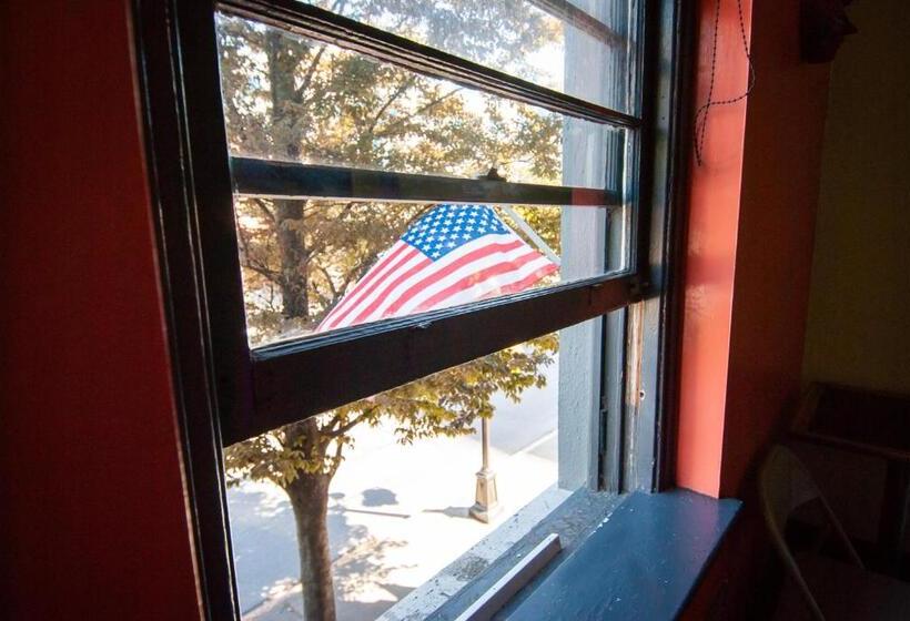 Номер Стандарт Совместная Ванная, Ocean Island Inn | Backpackers | Suites