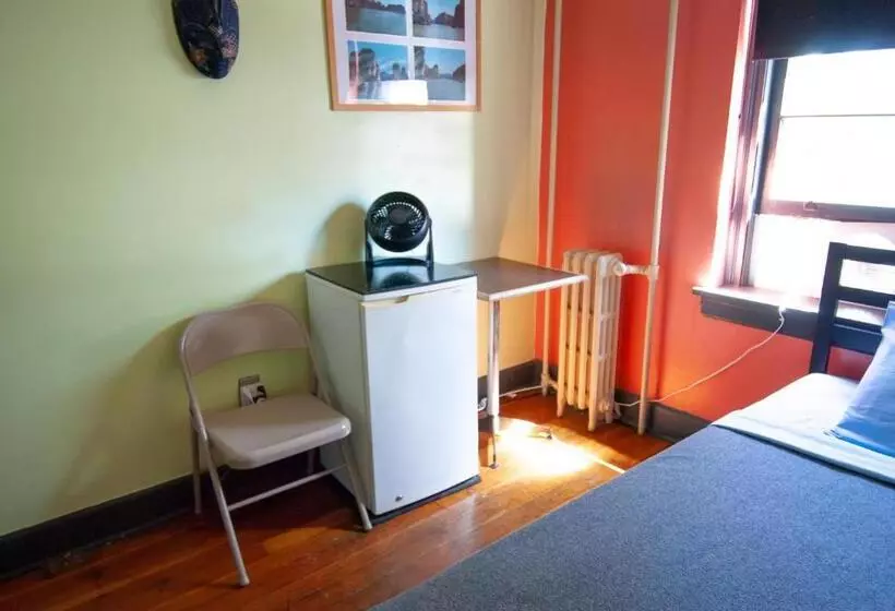 バス共有のスタンダードルーム, Ocean Island Inn | Backpackers | Suites