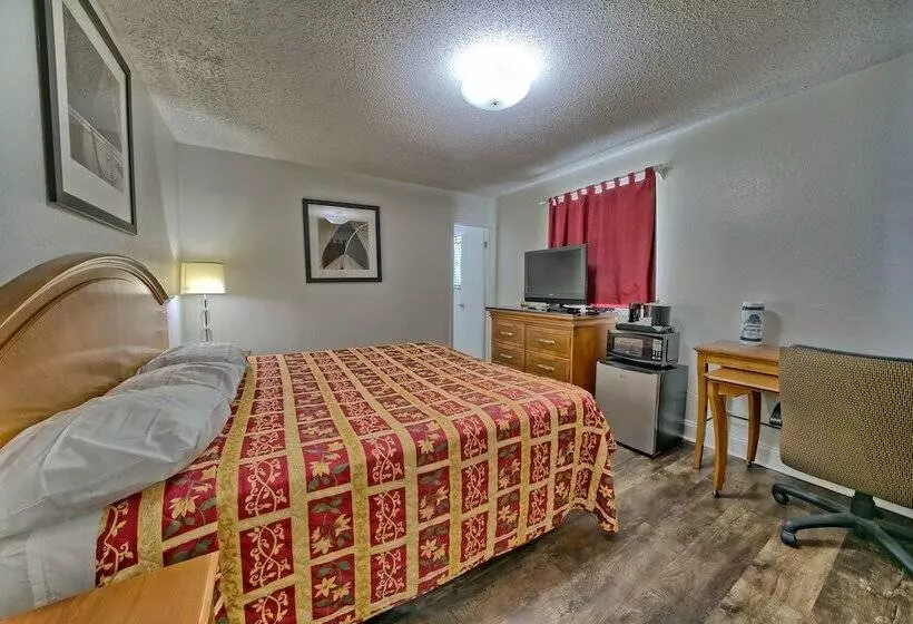 آپارتمان 1 خوابه با چشم‌انداز استخر, Aqua View Motel
