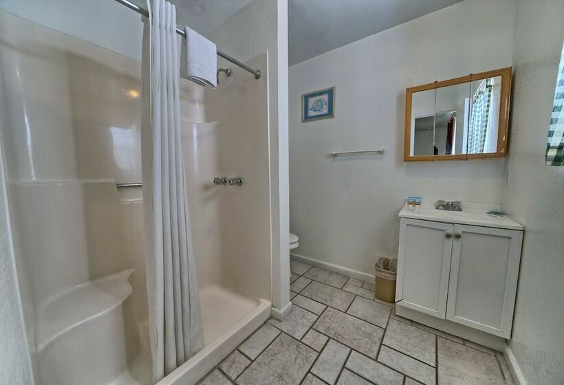 דירת חדר נוף לבריכה, Aqua View Motel