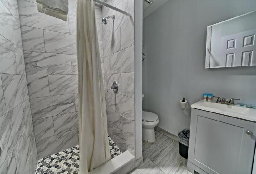 חדר משפחתי דלוקס, Aqua View Motel