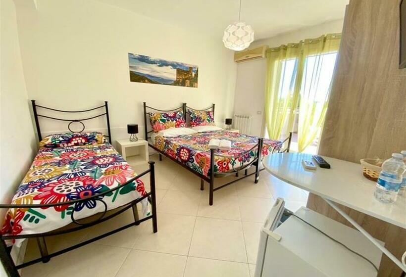 Номер Стандарт Трехместный, New Naxos Village