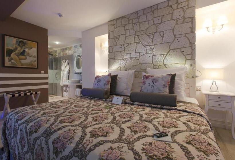 带大床的豪华间, Cella Boutique Hotel & Spa