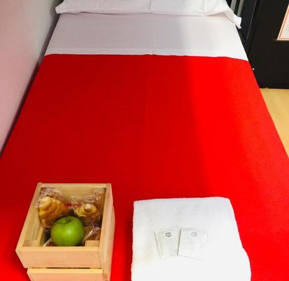 חדר סטנדרד יחיד חדר אמבטיה משותף, Bilbao Akelarre Hostel