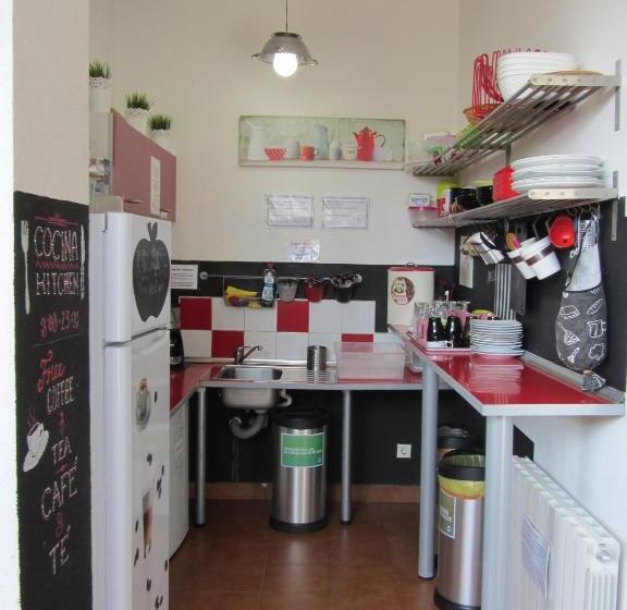 Номер Стандарт Четырехместный Совместный Санузел, Bilbao Akelarre Hostel