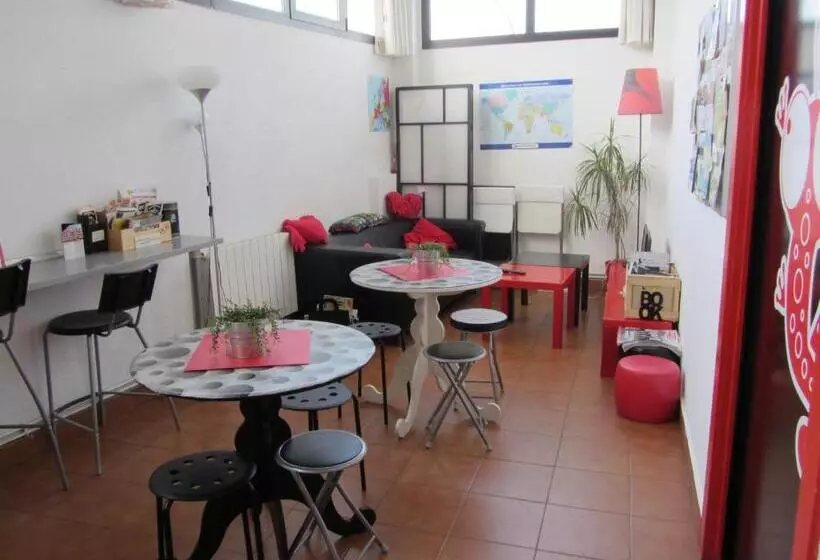 اتاق خانوادگی با سرویس بهداشتی مشترک, Bilbao Akelarre Hostel