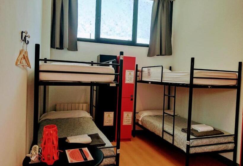 חדר משפחתי חדר אמבטיה משותף, Bilbao Akelarre Hostel