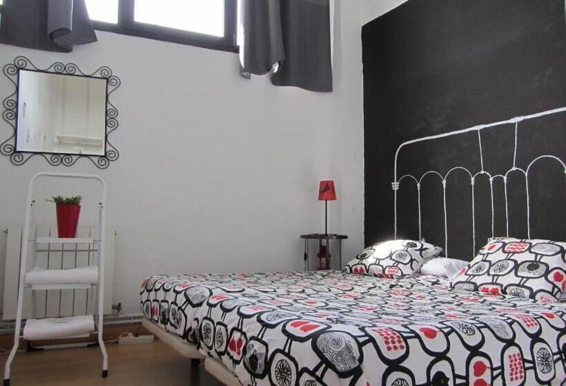 חדר סטנדרט חדר אמבטיה משותף, Bilbao Akelarre Hostel