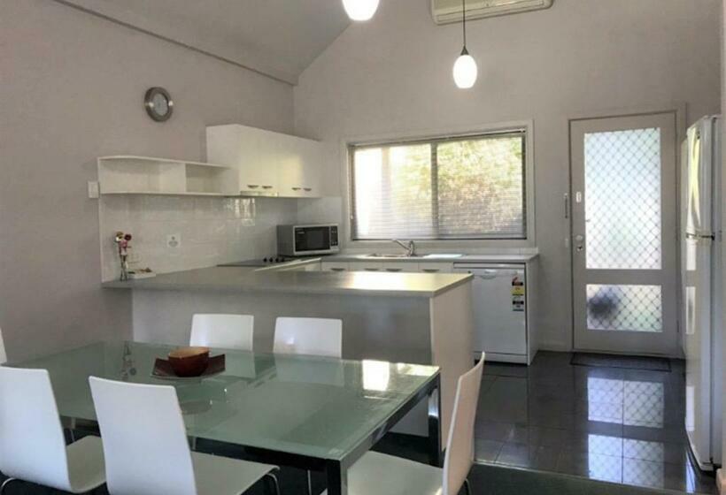 Дом 1 Спальня, Edgewater Terraces At Metung