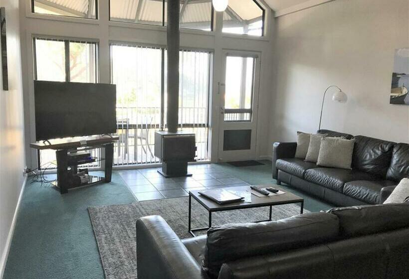 בית, חדר שינה 1, Edgewater Terraces At Metung