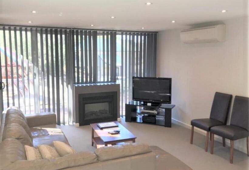 בית, 2 חדרי שינה, Edgewater Terraces At Metung