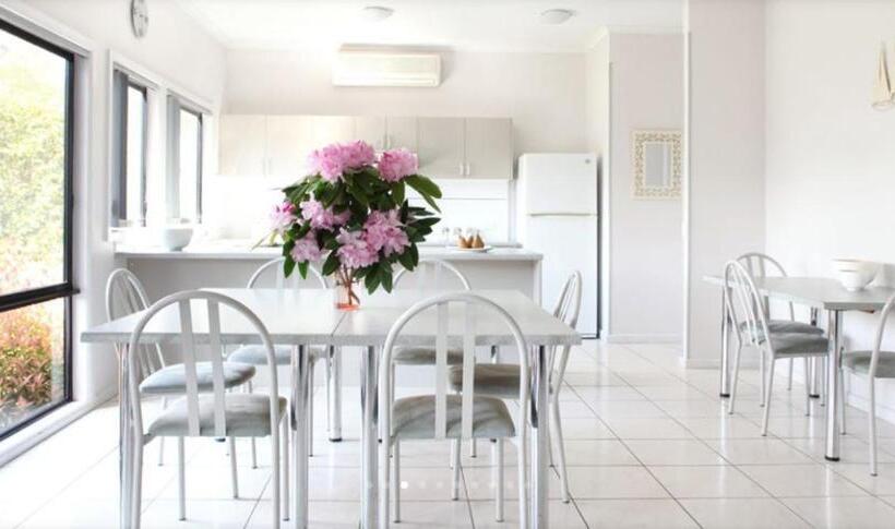 בית, 4 חדרי שינה, Edgewater Terraces At Metung